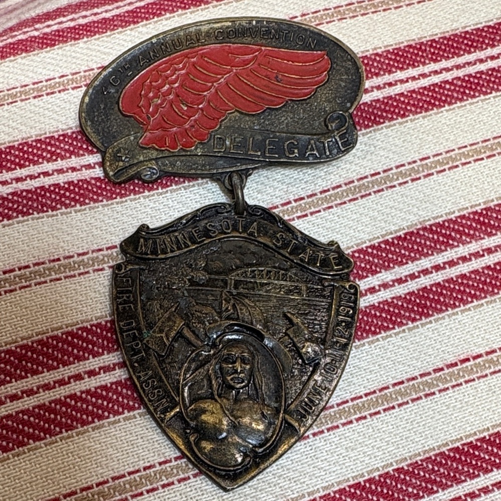 Vintage Delegate Badge Minnesota Fire Department Association